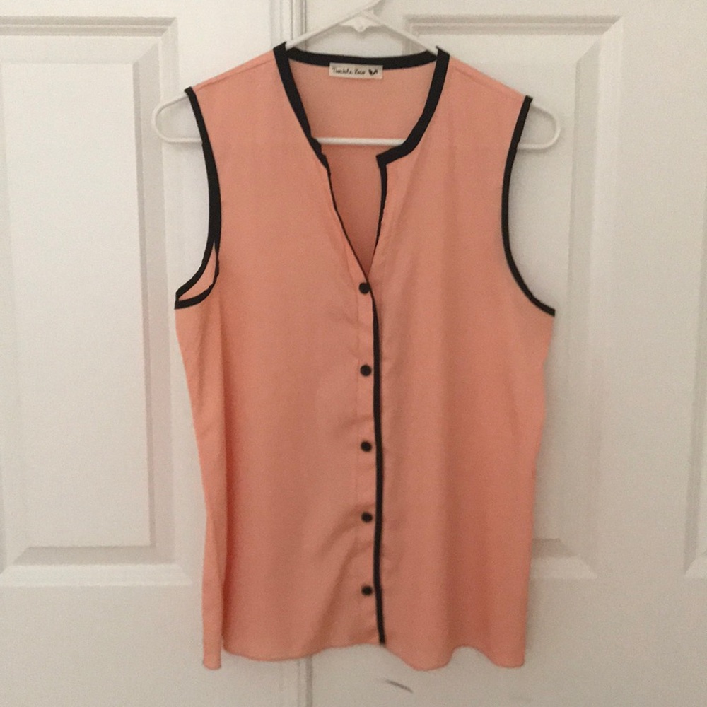Flowy Tank